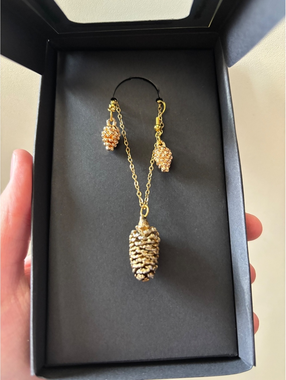 Pinecone necklace and earrings set